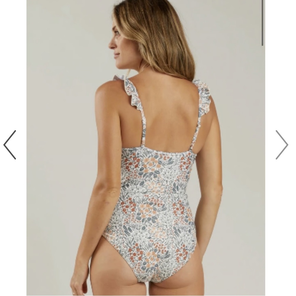 Rylee + Cru Floral Ruffle Swimsuit in Orange and Gray XL - Picture 7 of 7